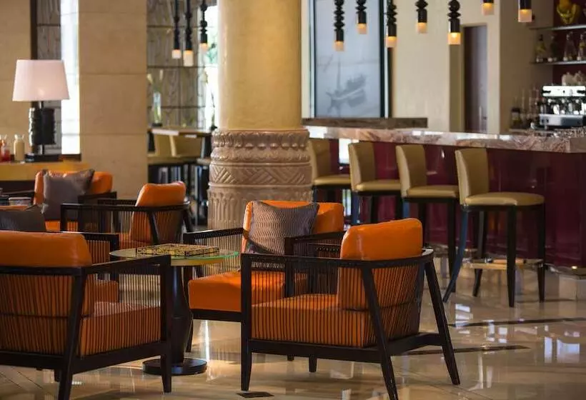 هتل Renaissance Cairo Mirage City