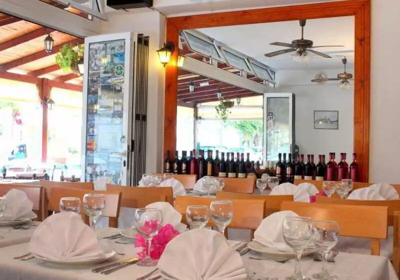 Rodian Gallery Hotel Apartments