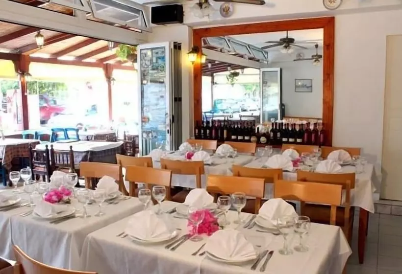 Rodian Gallery Hotel Apartments