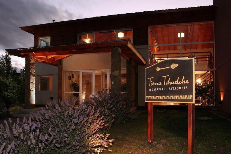 هتل Tierra Tehuelche Hosteria Y Aparts