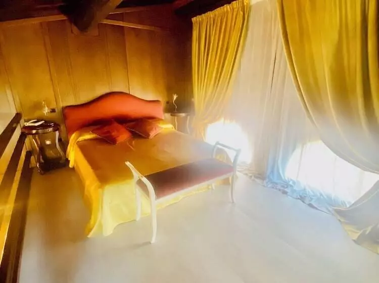 Отель Villa La Fornacina