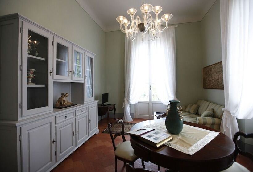 בית מלון כפרי Villa La Fornacina