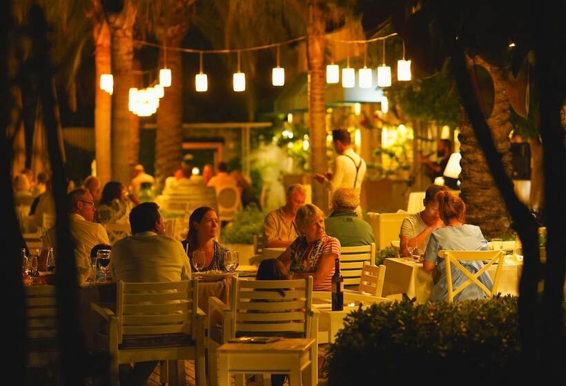 Yacht Classic Hotel   Boutique Class