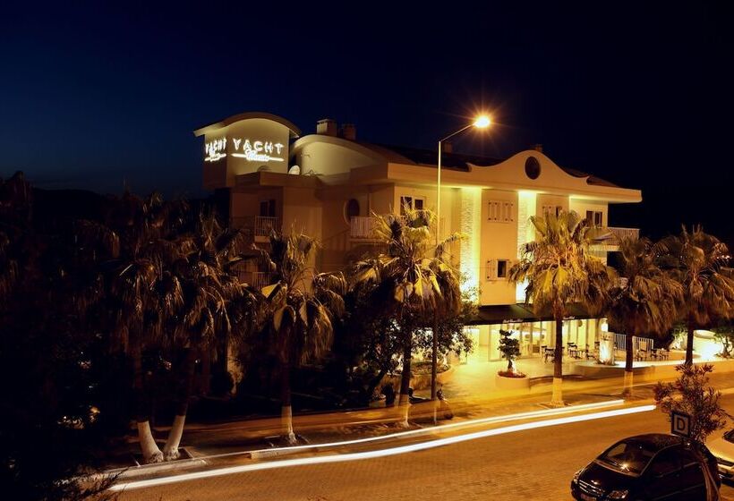 Yacht Classic Hotel   Boutique Class