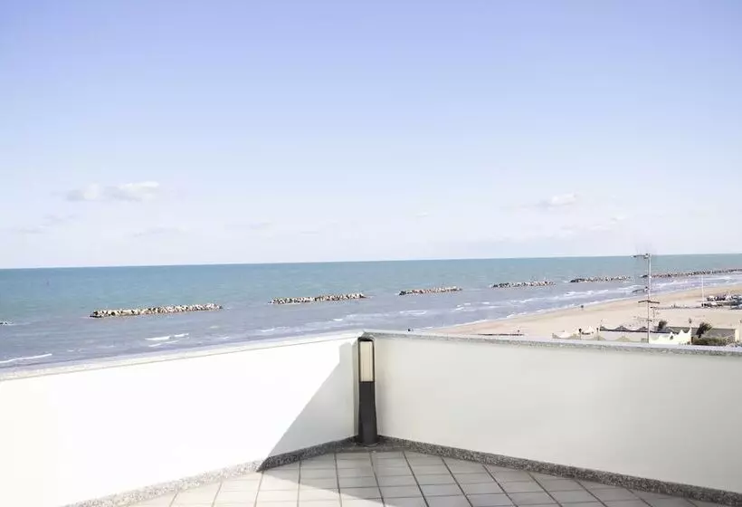 リゾートホテル Royal