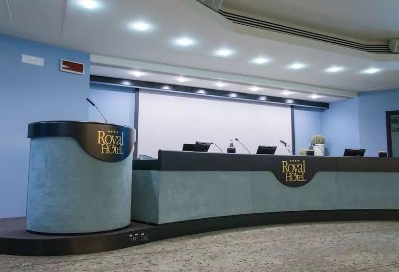 リゾートホテル Royal