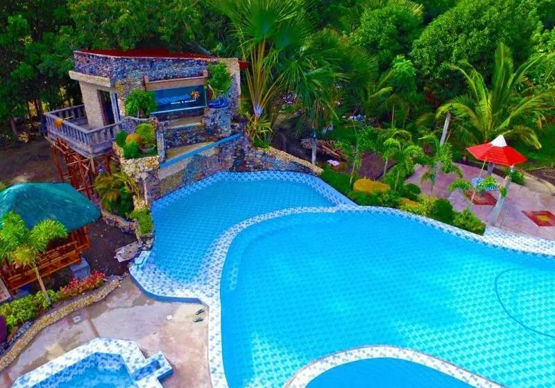 Hotelli Punta Aguila Resort &