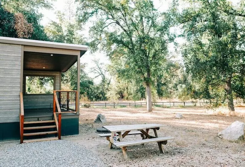 Hotelli Sierra Meadows