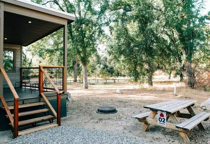 Hotelli Sierra Meadows