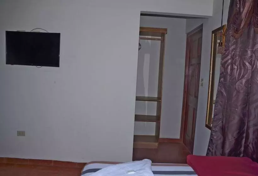 ホテル Hostal Doraz