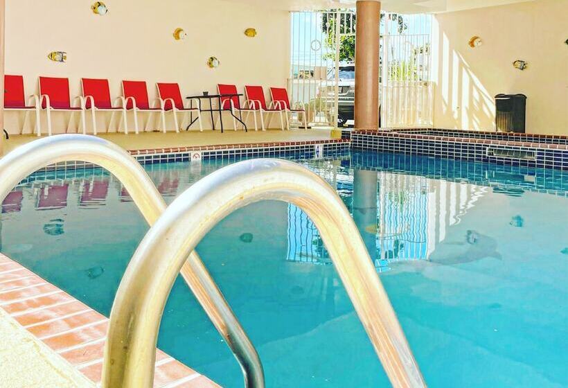 Nautilus By La Jamaca Hotels Downtown La Parguera