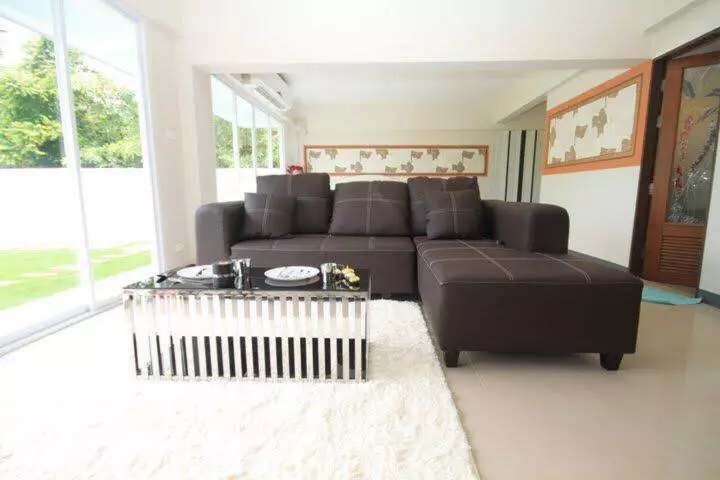 O.u.m. Hotel   โรงแรมโอยูเอ็ม