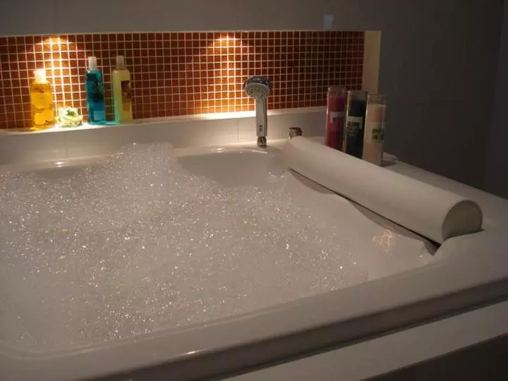 O.u.m. Hotel   โรงแรมโอยูเอ็ม