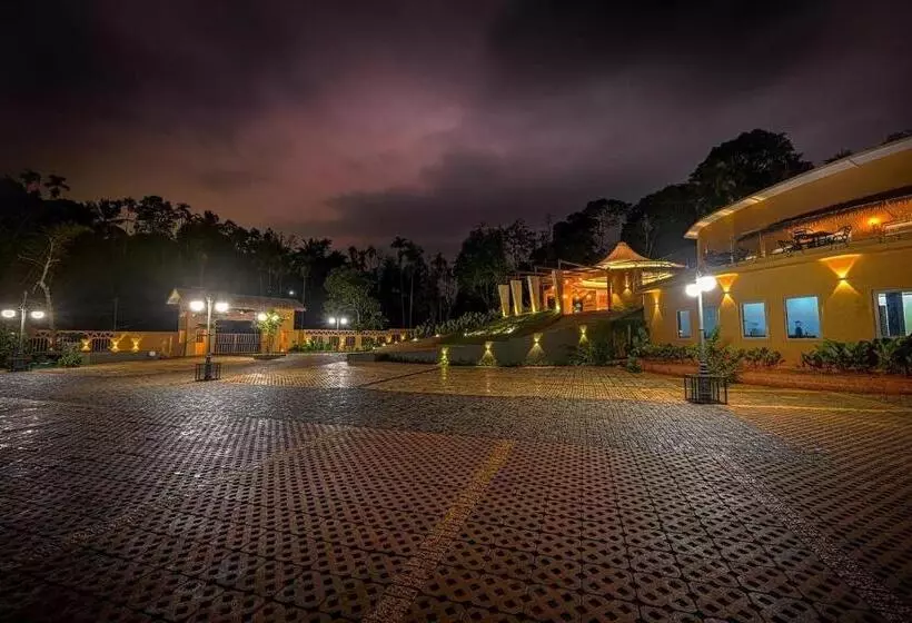 Maple Ash Resort