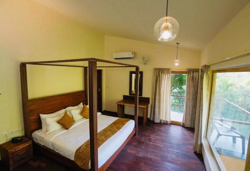 Maple Ash Resort
