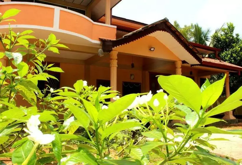 پانسیون Ashoka Villa