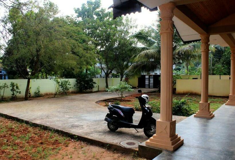 بنسيون Ashoka Villa