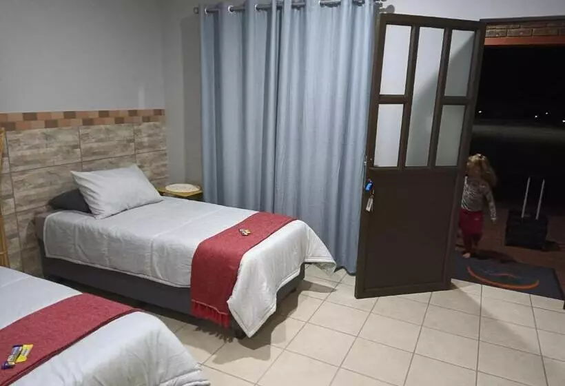 ペンション Big D Accommodation & Guesthouse