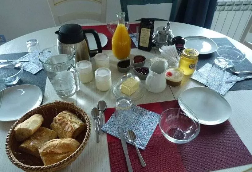 ペンション Le Bosquet Fruité Chambres D Hôtes En Provence Occitane