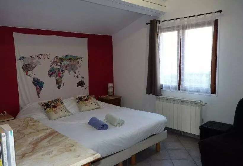 ペンション Le Bosquet Fruité Chambres D Hôtes En Provence Occitane