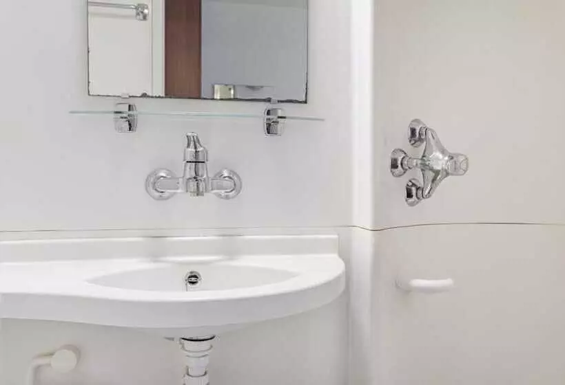 Vibrant Ensuite Rooms   Hatfield   Hostel
