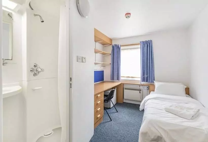 Vibrant Ensuite Rooms   Hatfield   Hostel