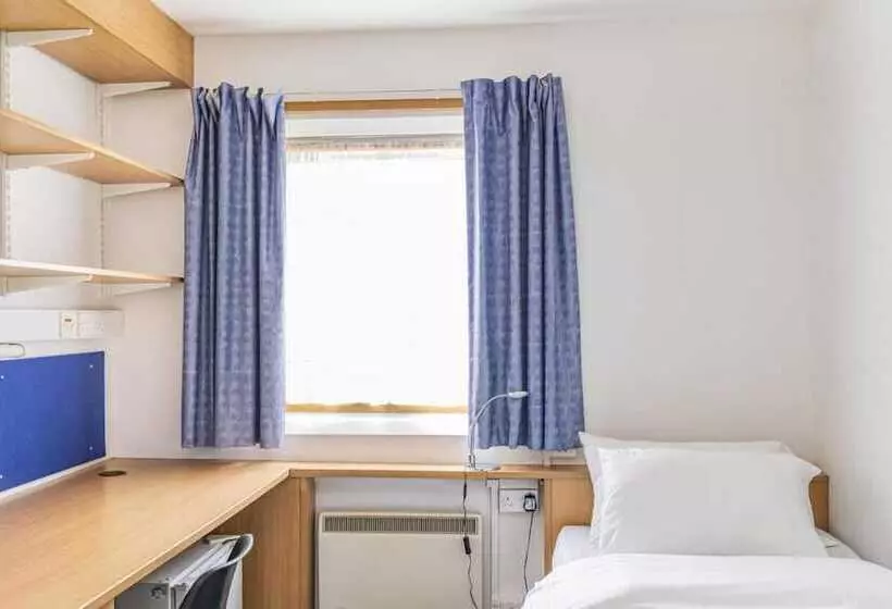 Vibrant Ensuite Rooms   Hatfield   Hostel