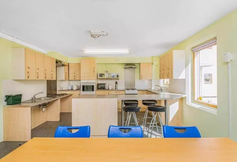 Vibrant Ensuite Rooms   Hatfield   Hostel