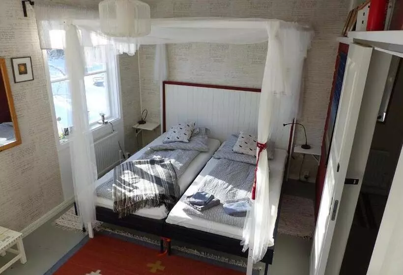 Aamiaismajoitus (B&B) Lugnet I Oslättfors