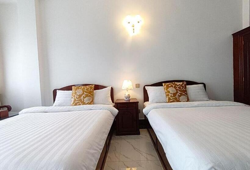 Bella Hotel Kampot