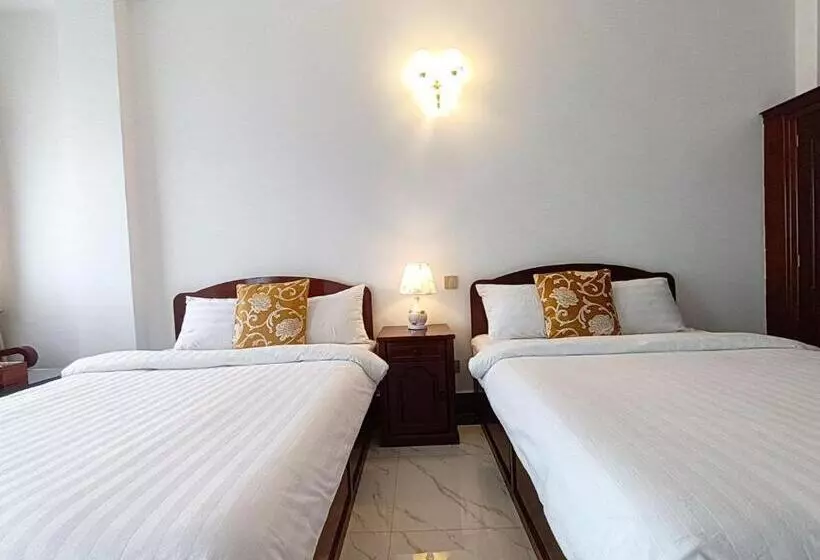 Bella Hotel Kampot