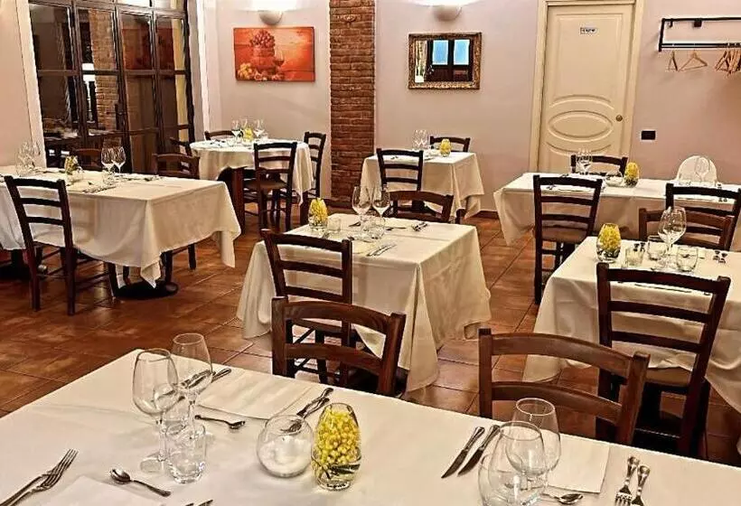 Hotelli Cascina Domina