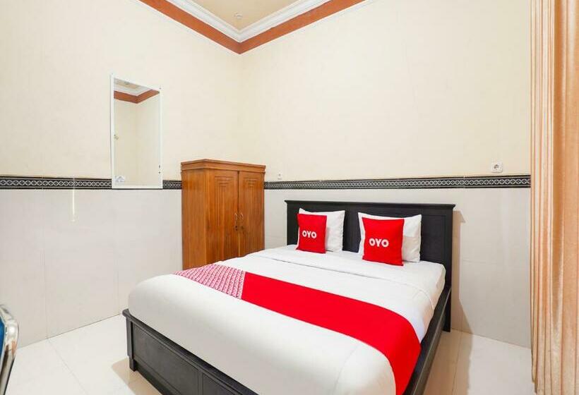 Hotel Reddoorz Syariah Near Alun Alun Pasuruan