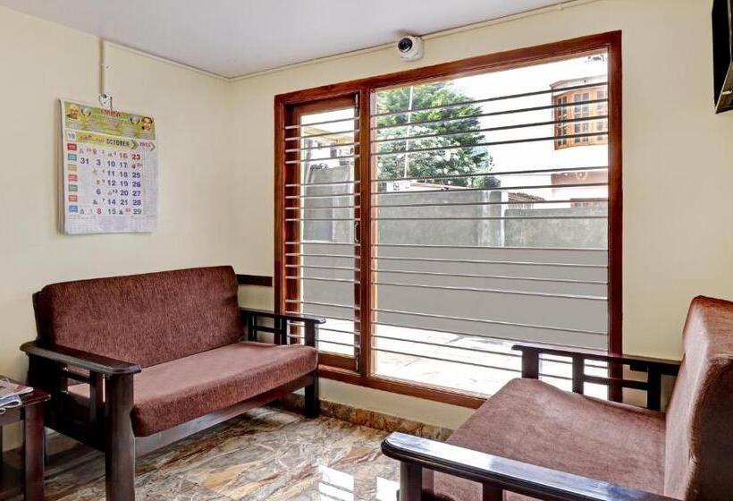 호텔 Treebo Aall Season