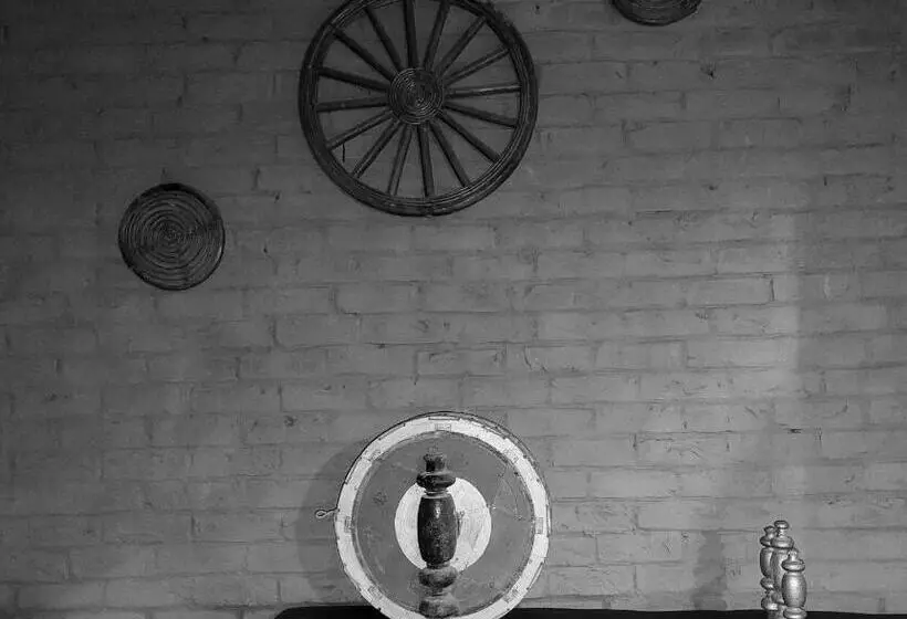 ホテル Virasat E Punjab  Farmstay Amritsar