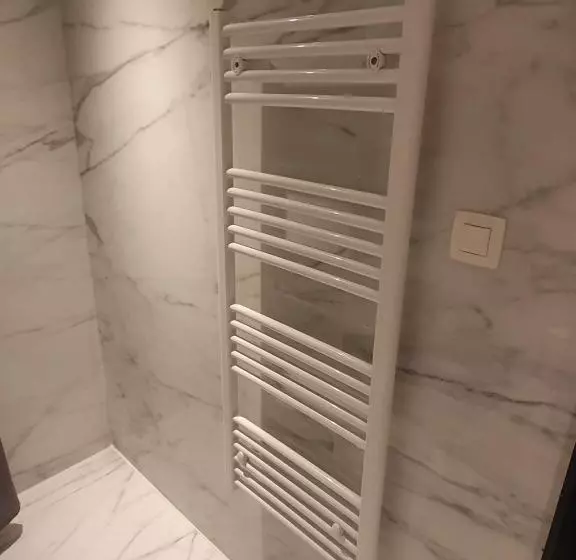 پانسیون B96 Suites