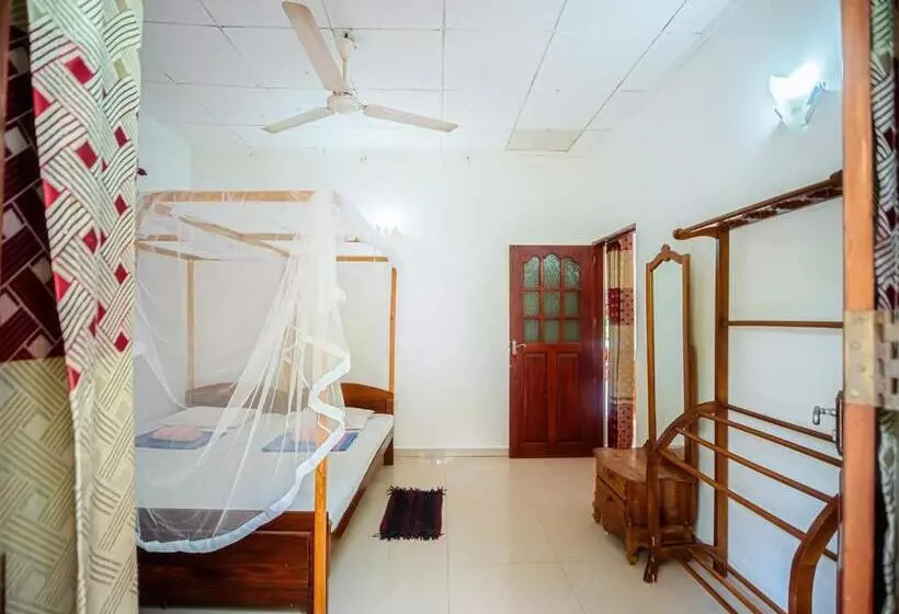 ペンション Surfing Guest House
