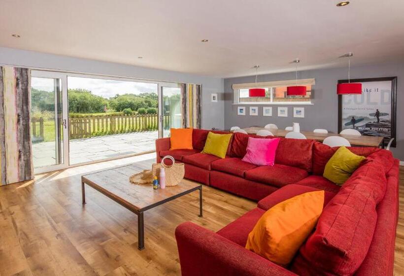 리조트 Pointbreak Sleeps 12 With Hot Tub Great Celebration House Dog Friendly