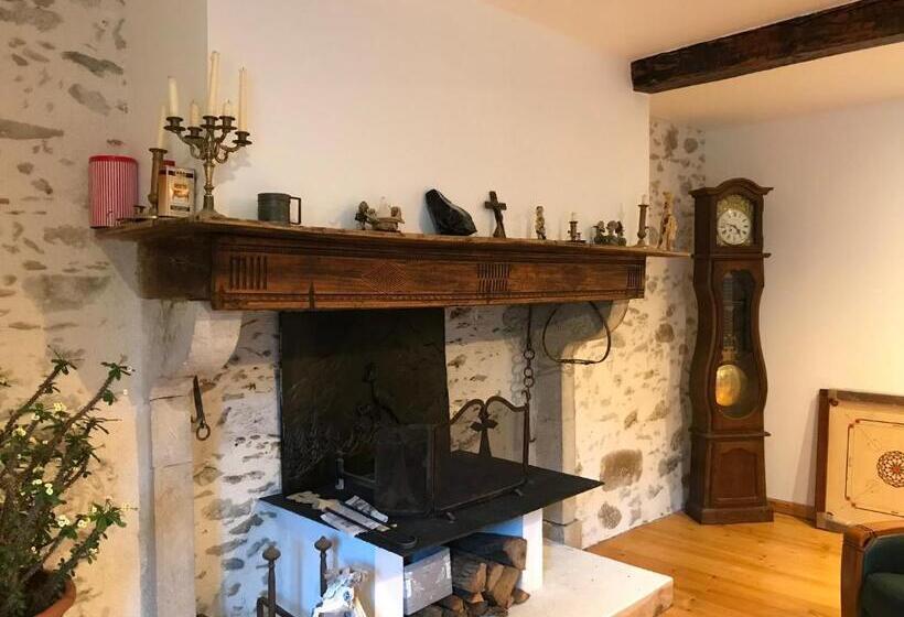 住宿加早餐  Chambre D Hôte Aux Pivoines