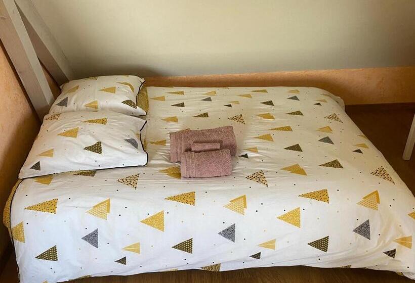 민박 Chambre D Hôtes Les Grillons