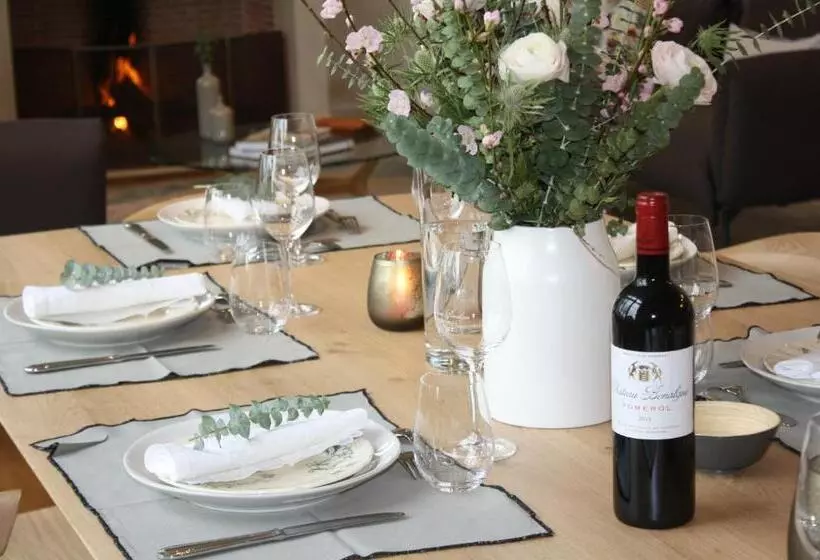 Aamiaismajoitus (B&B) Château Bonalgue   Pomerol