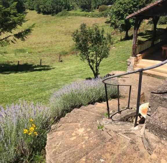 住宿加早餐  La Ferme De La Truffe Chambres D Hôtes