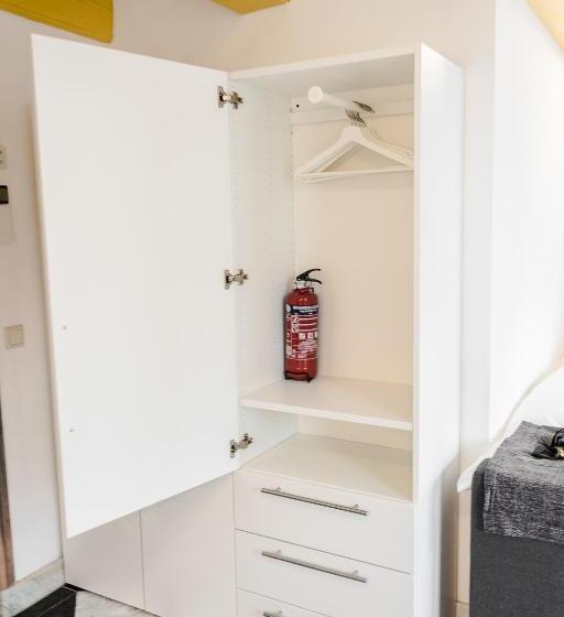 مبيت وإفطار Modern Canal House Loft   City Center