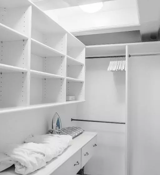 تختخواب و صبحانه Modern Canal House Loft   City Center