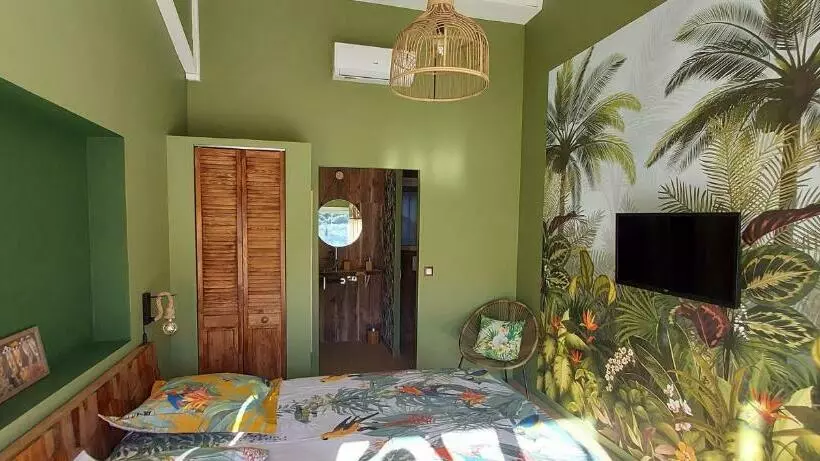 ベッドアンドブレックファースト Villa Label Vue Chambres D Hôtes Avec Piscine Au Boulou