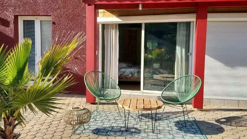 ベッドアンドブレックファースト Villa Label Vue Chambres D Hôtes Avec Piscine Au Boulou