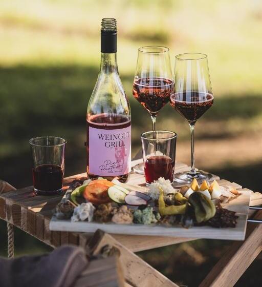 تختخواب و صبحانه Weingut Peter Grill