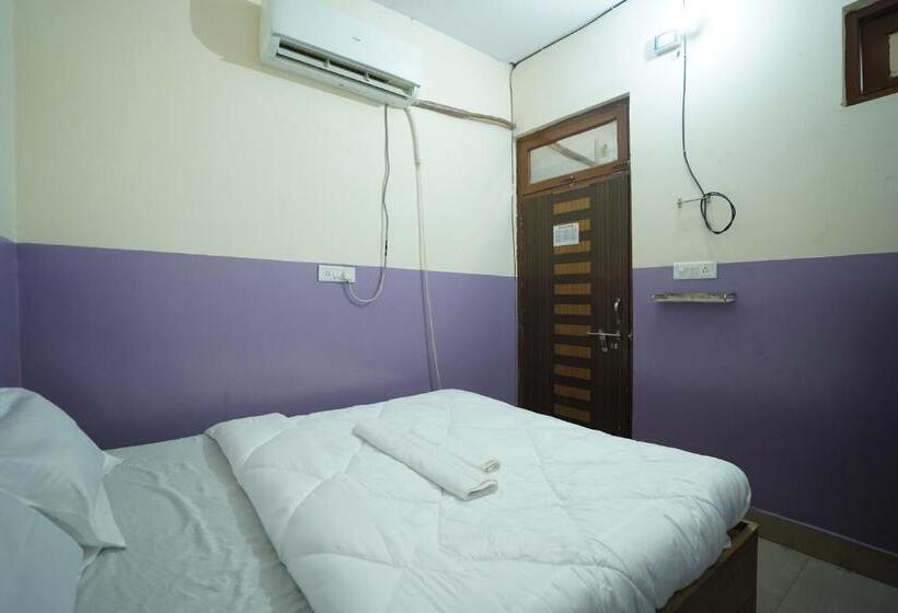 Отель Big Bell By Wb Inn