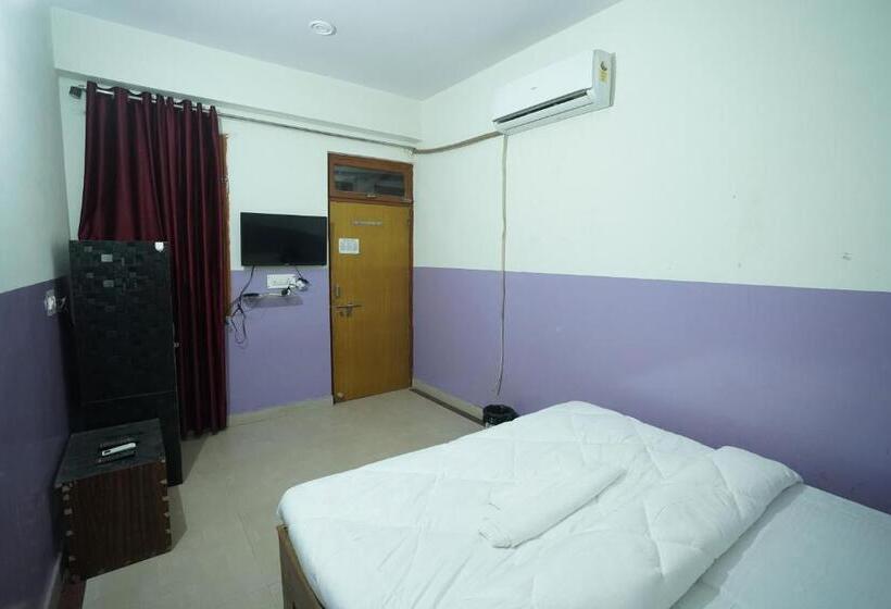 Отель Big Bell By Wb Inn