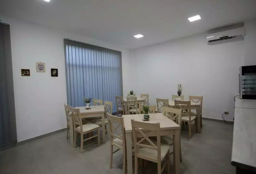 هتل Guest House Prague